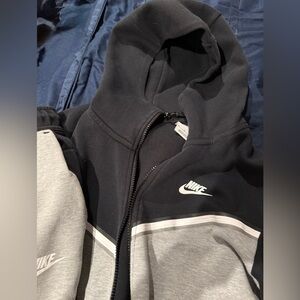 Original Nike Black and Gray tech fleece